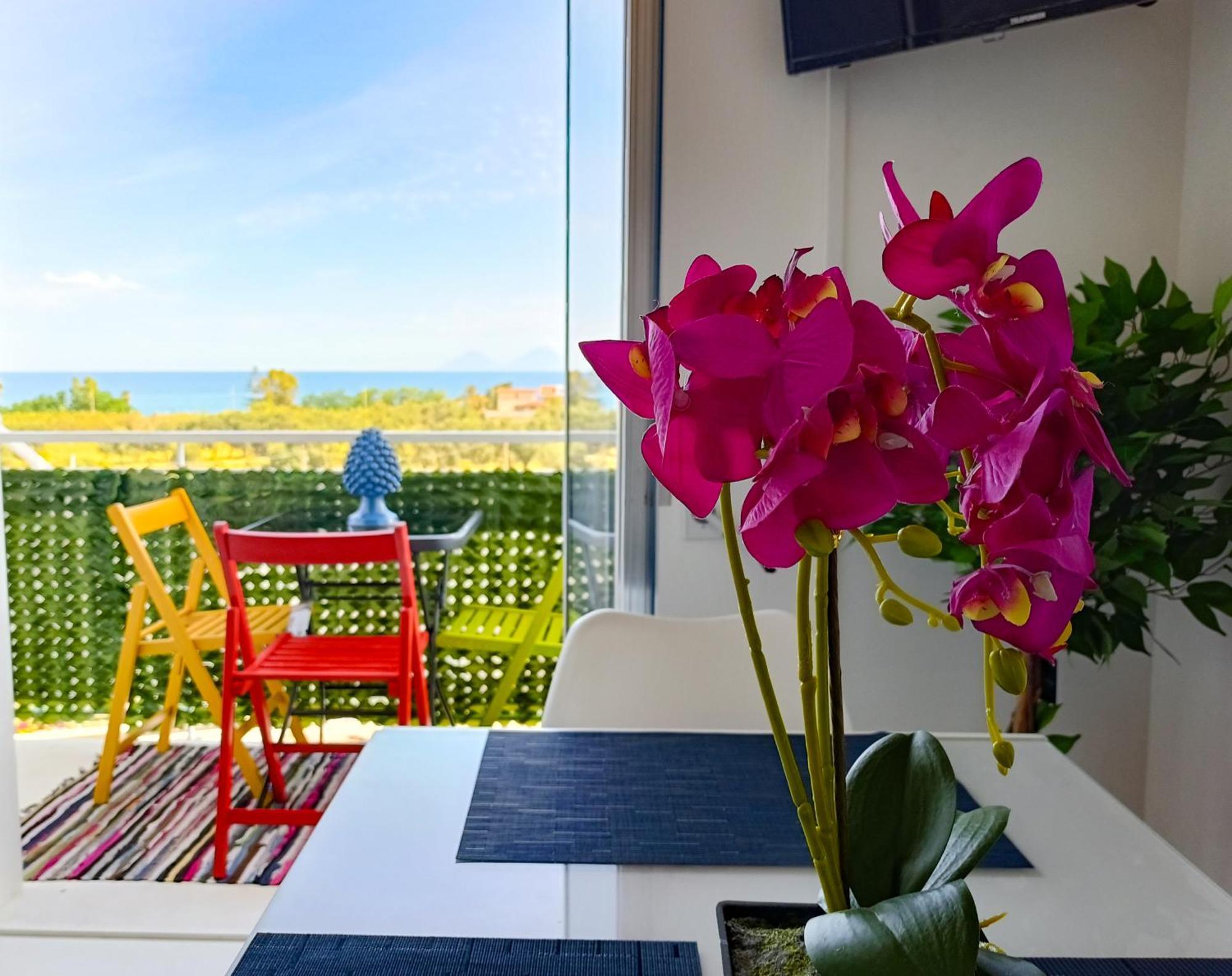 Casa Ekaterina Free Wifii - Spiaggia 200 Metri Brolo Dış mekan fotoğraf